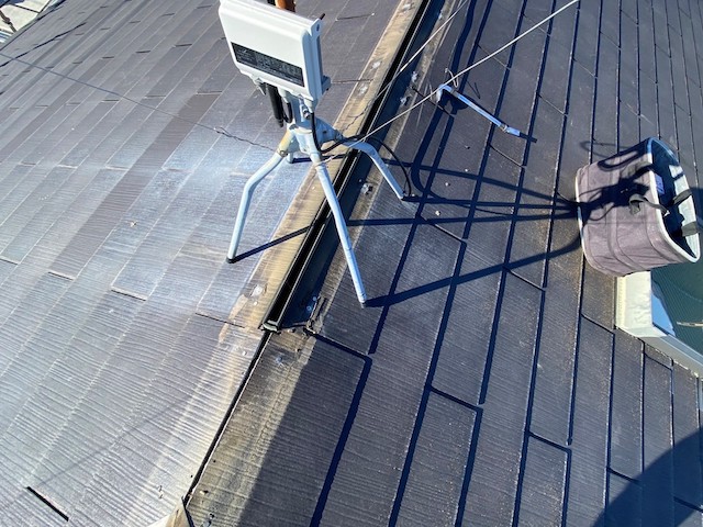 屋根カバー工法は棟板金を撤去